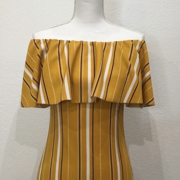 𝅺ALMOST Famous  Junior Womens L Mustard Black Stripe Off The Shoulder - Picture 3 of 6
